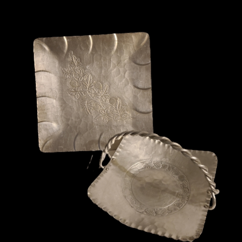 Everlast Forged & Hammered Aluminum Serving Tray Set